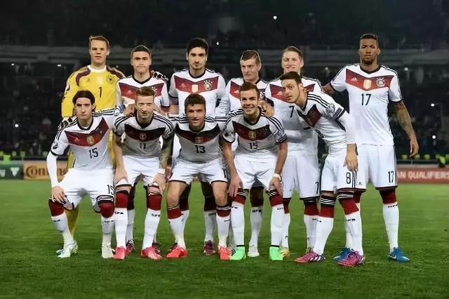  斯图加特新帅首秀取胜，战术变革初见成效  